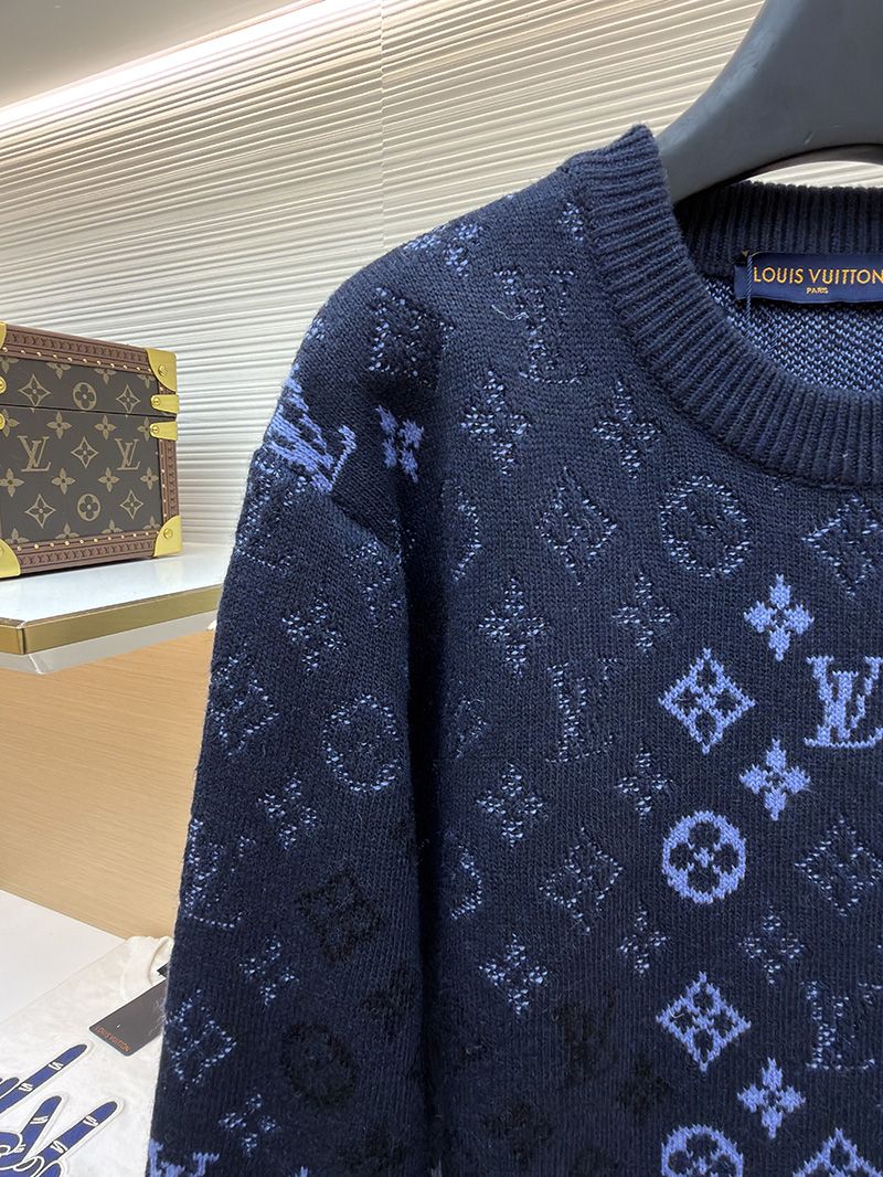 LV Sweater 103