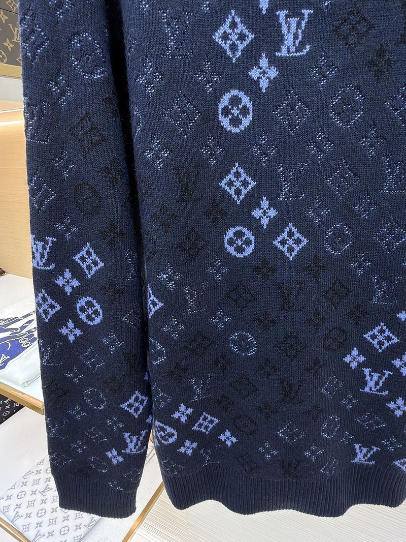 LV Sweater 103