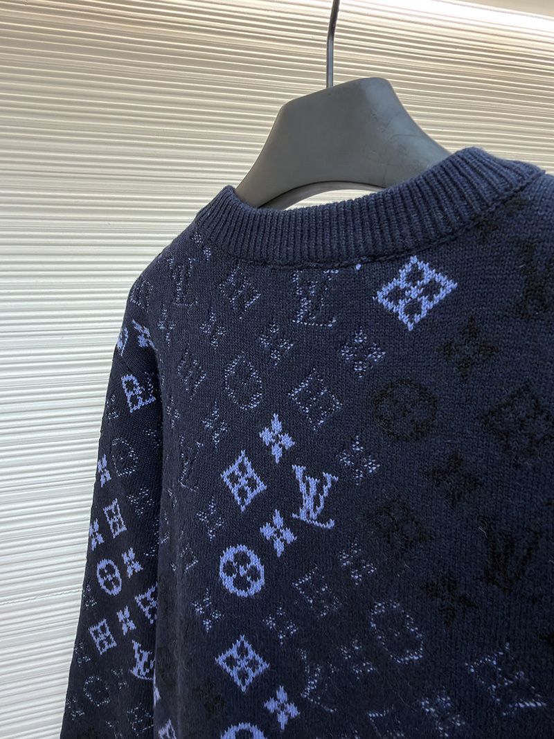 LV Sweater 103