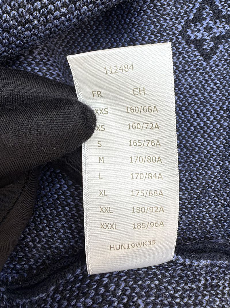 LV Sweater 103