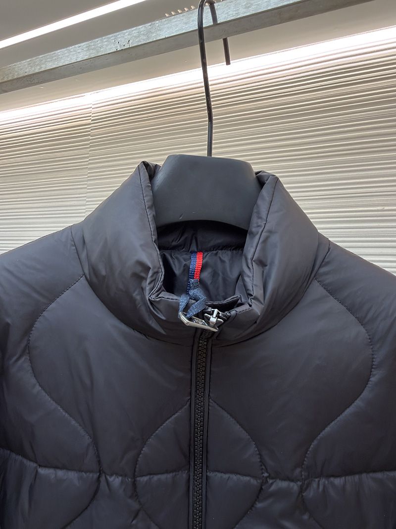 Moncler Down jacket 016