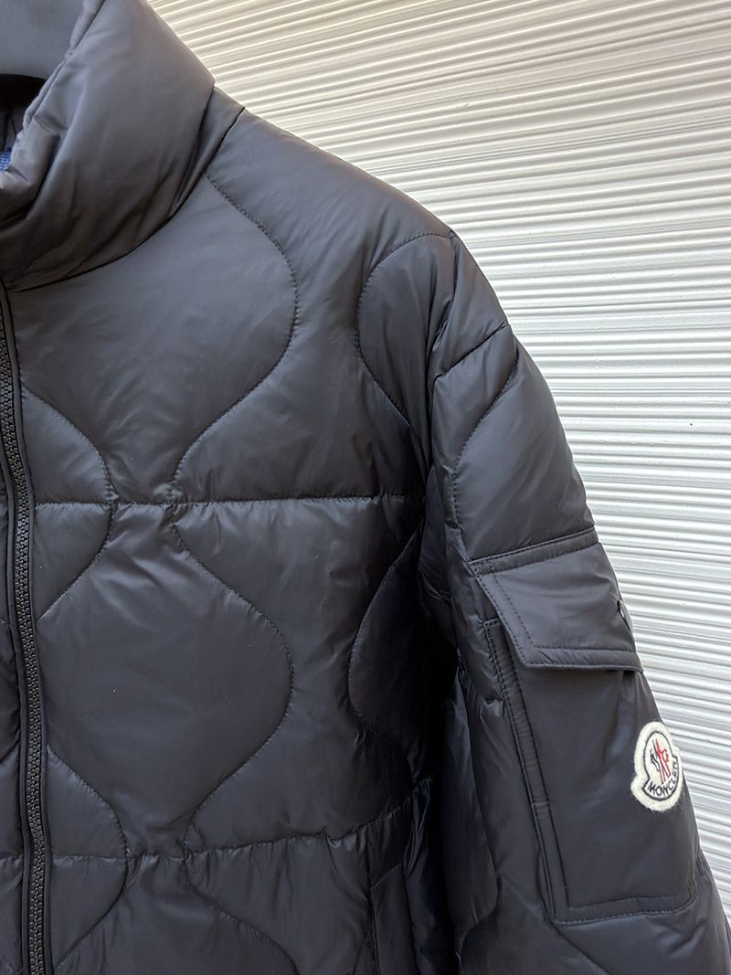 Moncler Down jacket 016