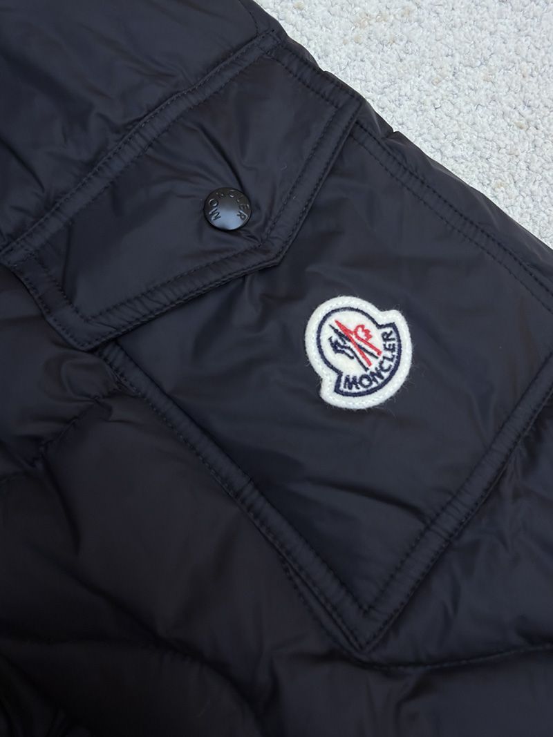 Moncler Down jacket 016