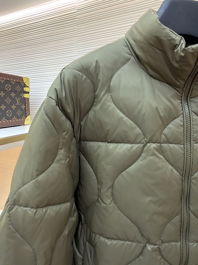 Moncler Down jacket 017