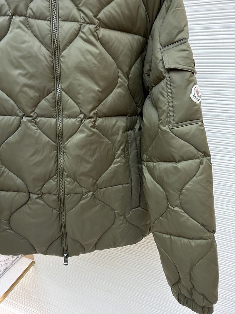 Moncler Down jacket 017