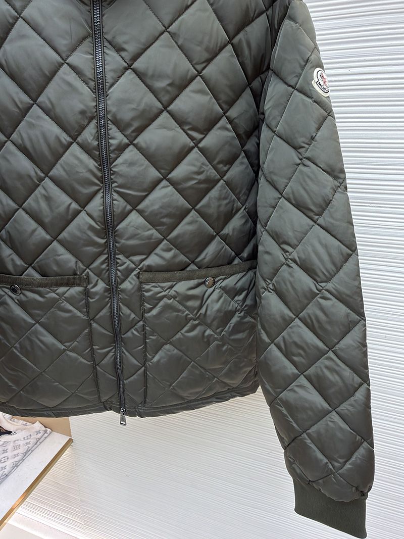 Moncler Down jacket 019