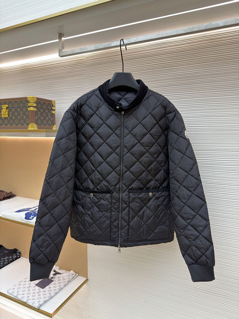 Moncler Down jacket 018