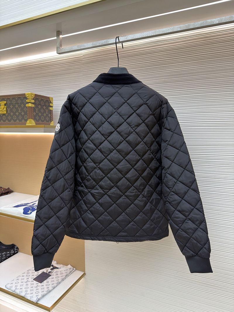 Moncler Down jacket 018