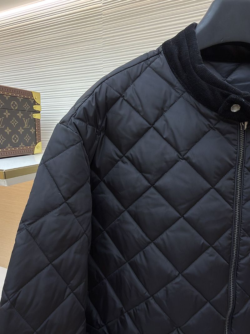 Moncler Down jacket 018
