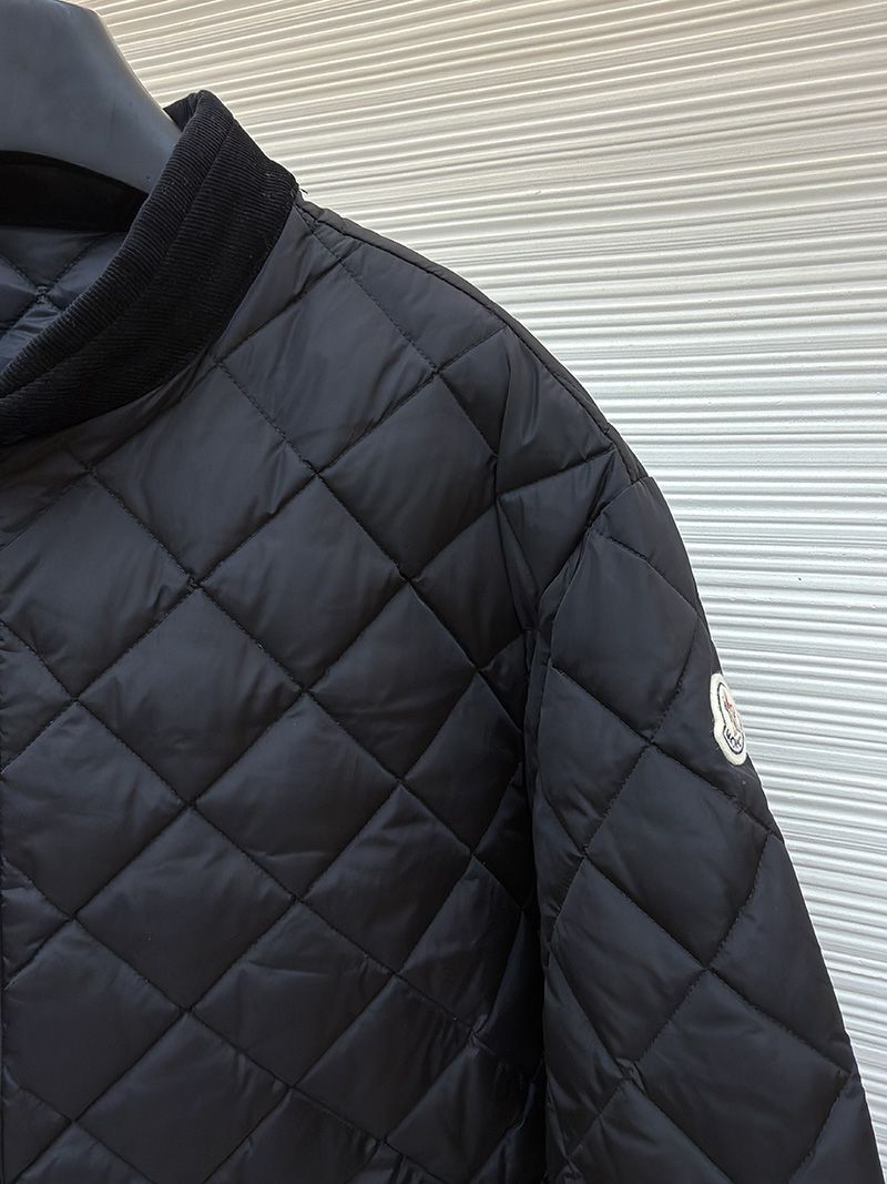 Moncler Down jacket 018