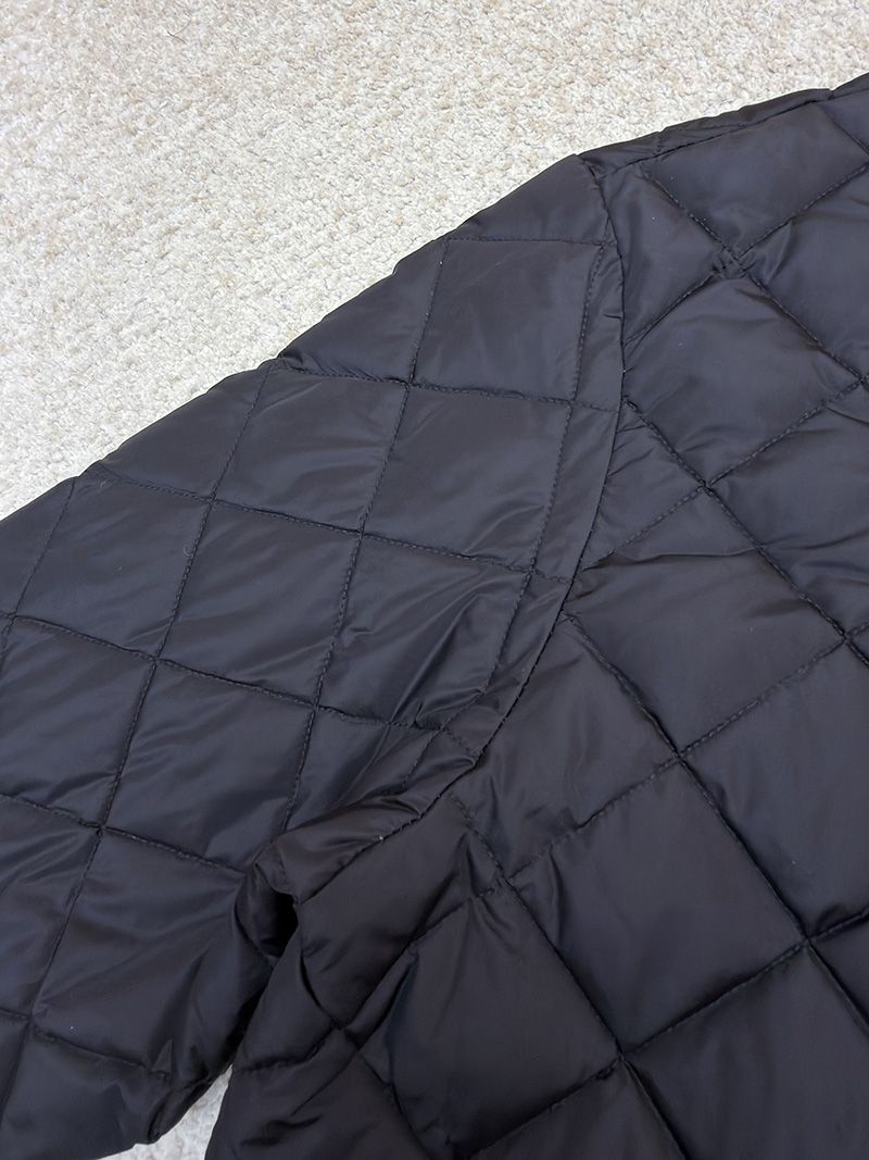 Moncler Down jacket 018