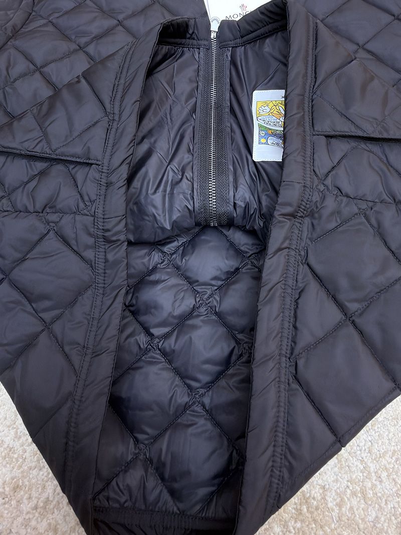 Moncler Down jacket 018