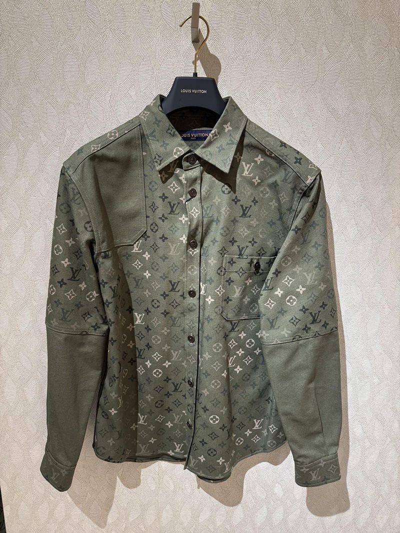 LV Shirt 104