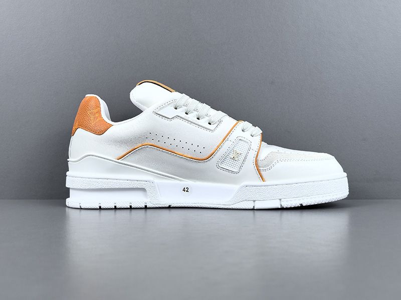 LV Trainer Sneaker 147