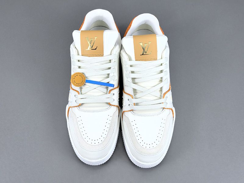 LV Trainer Sneaker 147