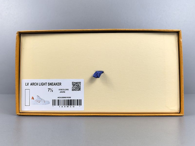 LV Trainer Sneaker 147