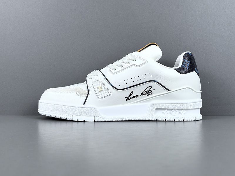 LV Trainer Sneaker 148