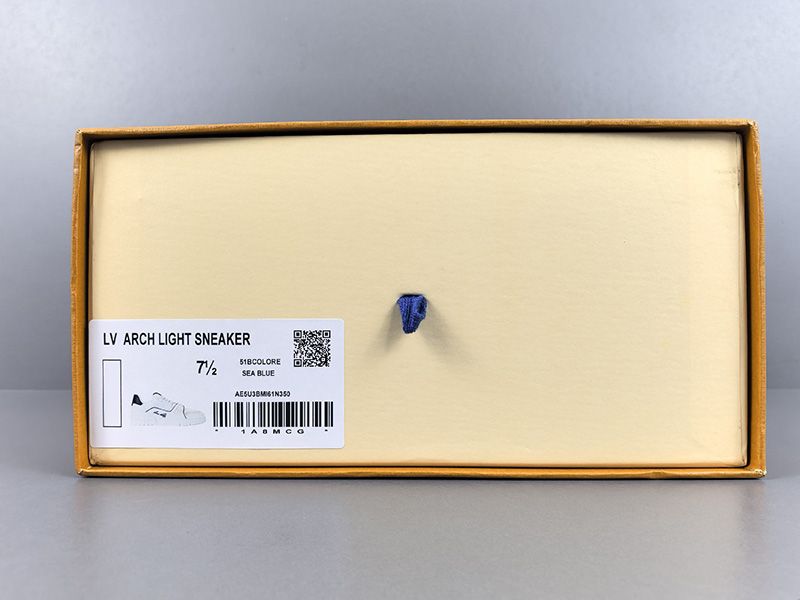 LV Trainer Sneaker 148