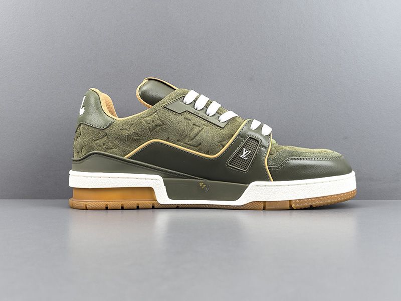 LV Trainer Sneaker 149