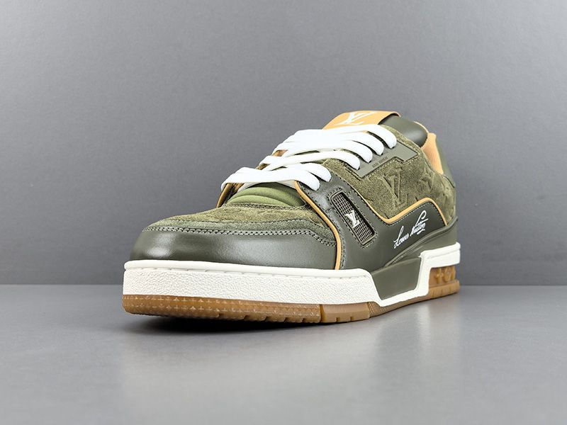 LV Trainer Sneaker 149