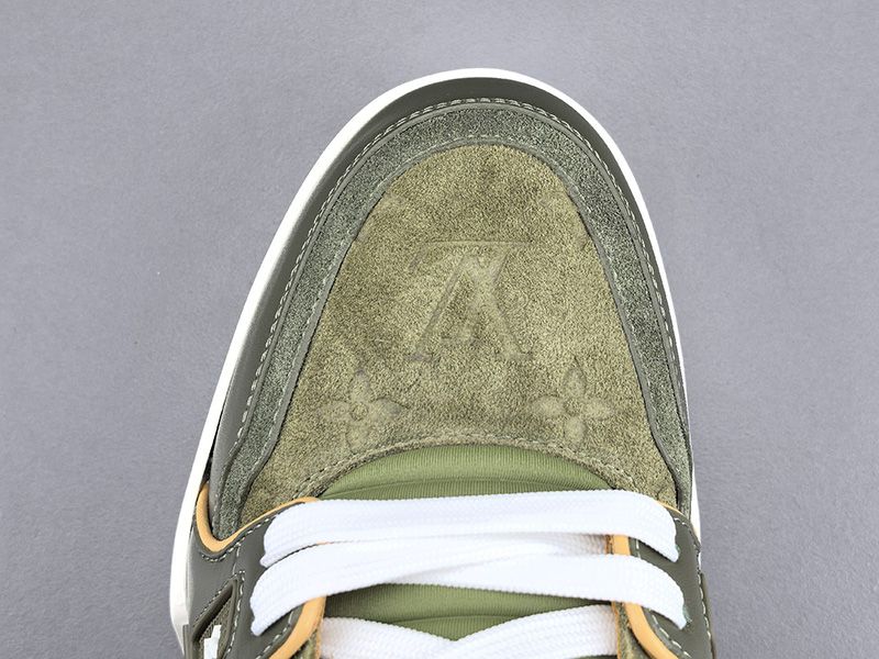 LV Trainer Sneaker 149