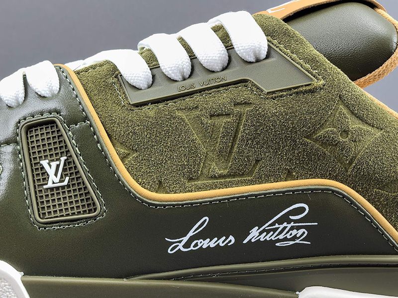 LV Trainer Sneaker 149