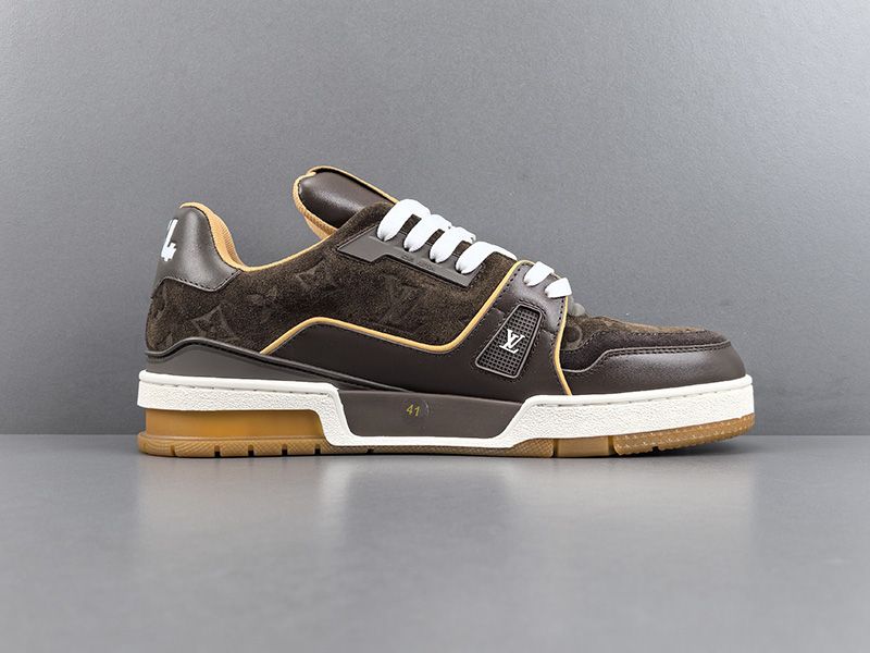LV Trainer Sneaker 150