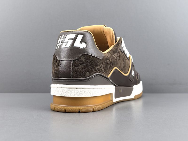 LV Trainer Sneaker 150