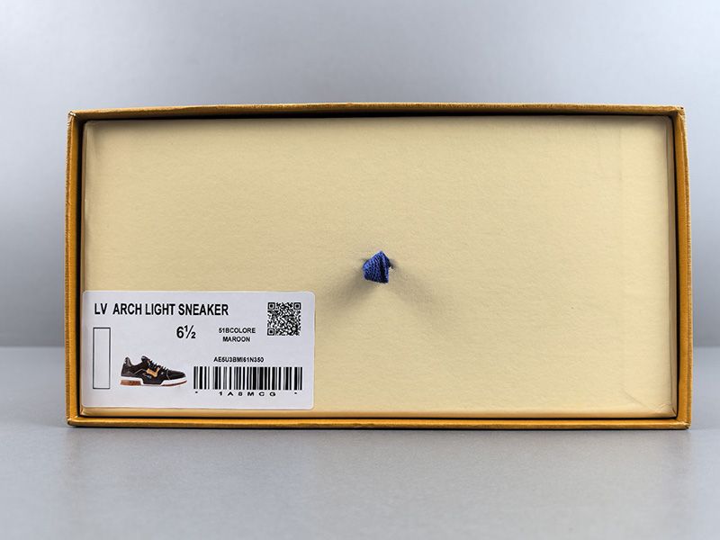 LV Trainer Sneaker 150