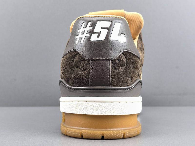 LV Trainer Sneaker 150