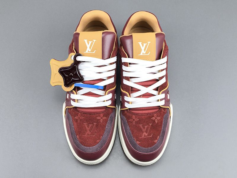 LV Trainer Sneaker 151