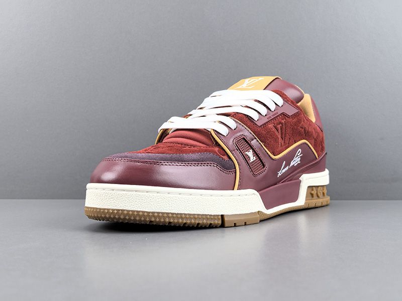 LV Trainer Sneaker 151