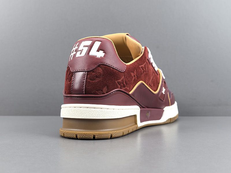 LV Trainer Sneaker 151