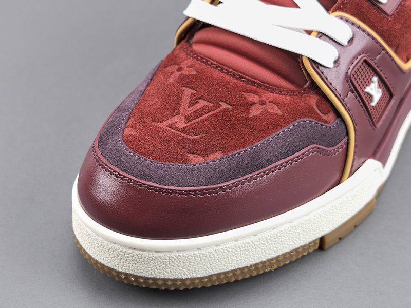 LV Trainer Sneaker 151