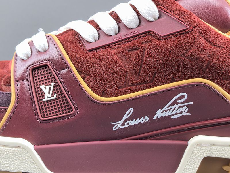 LV Trainer Sneaker 151