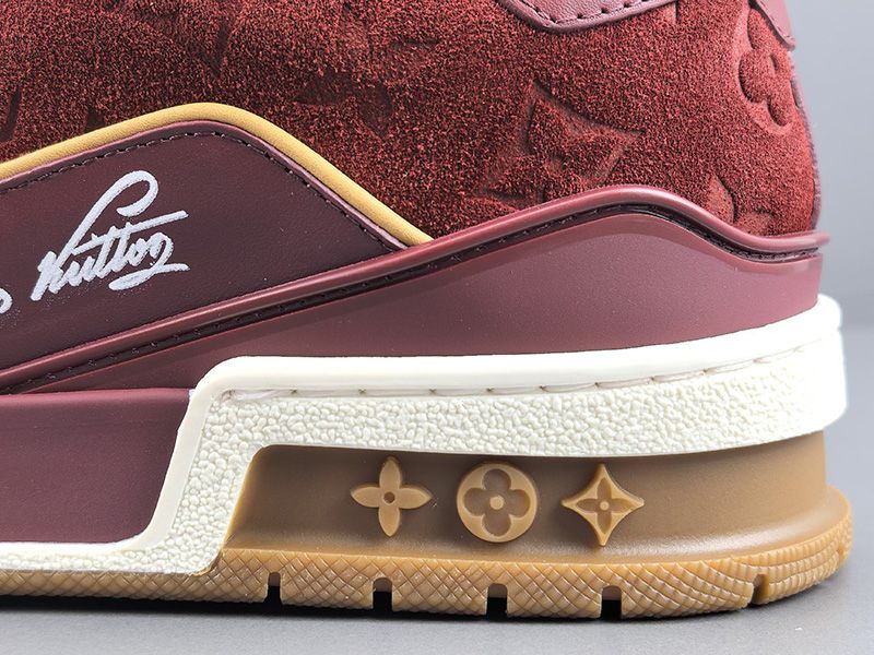 LV Trainer Sneaker 151