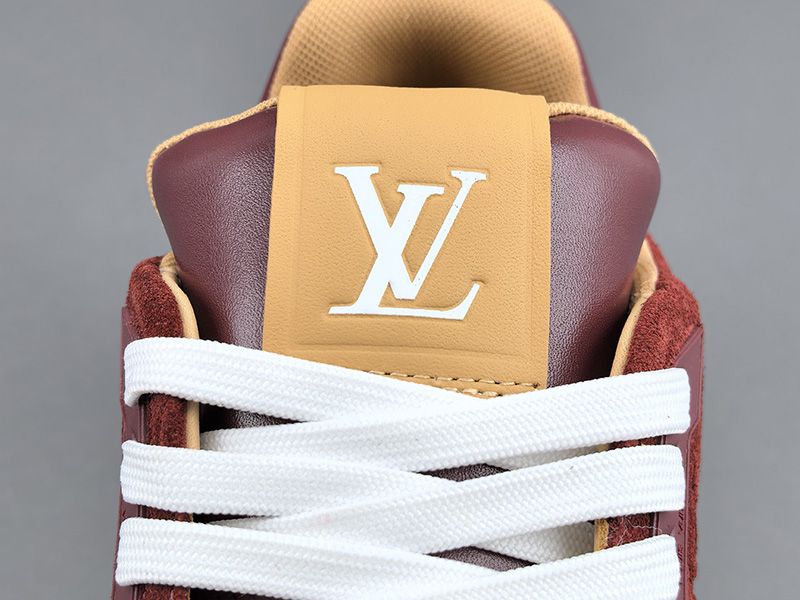 LV Trainer Sneaker 151