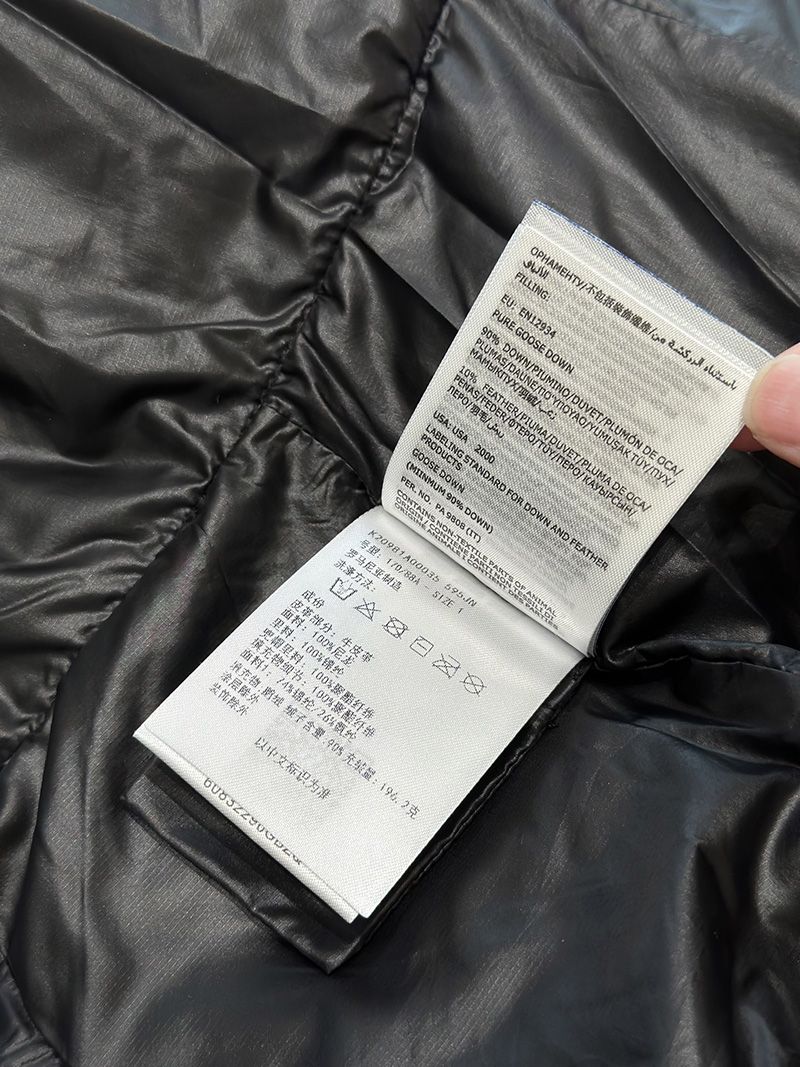 Moncler Wmns Down jacket 020