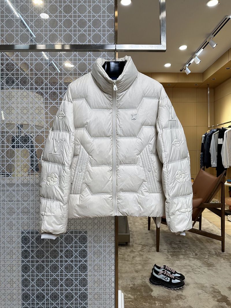 LV Down jacket 106