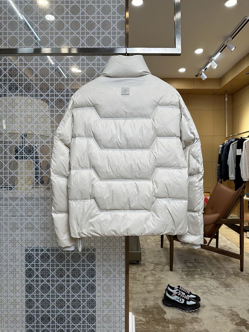 LV Down jacket 106