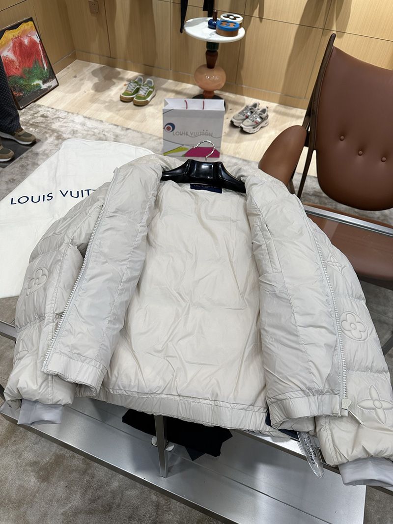 LV Down jacket 106