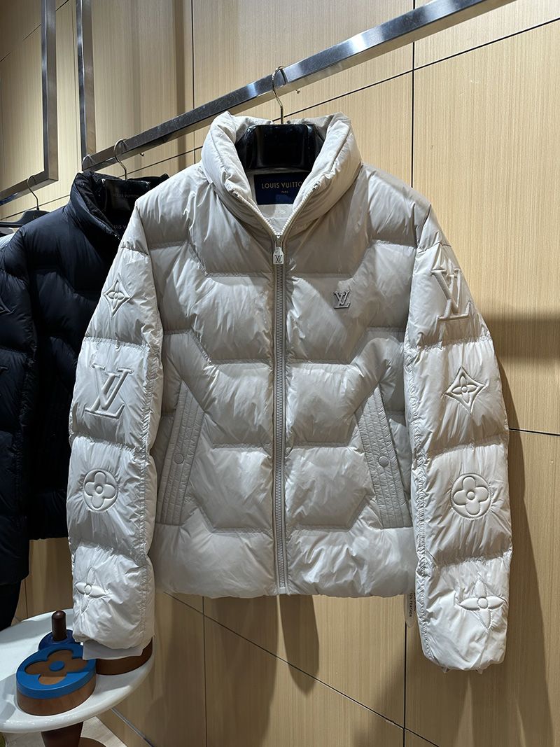 LV Down jacket 106