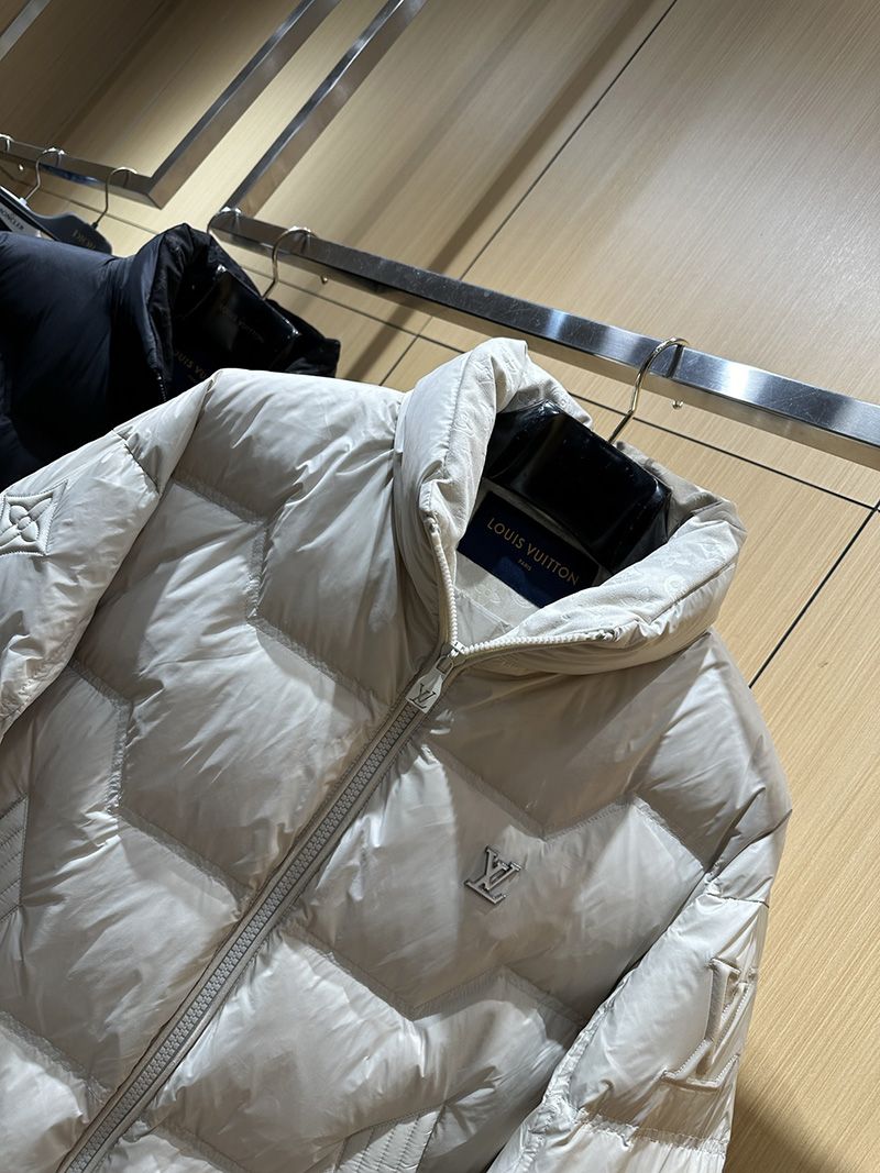 LV Down jacket 106
