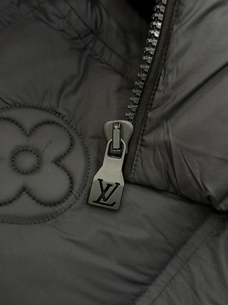 LV Down jacket 105