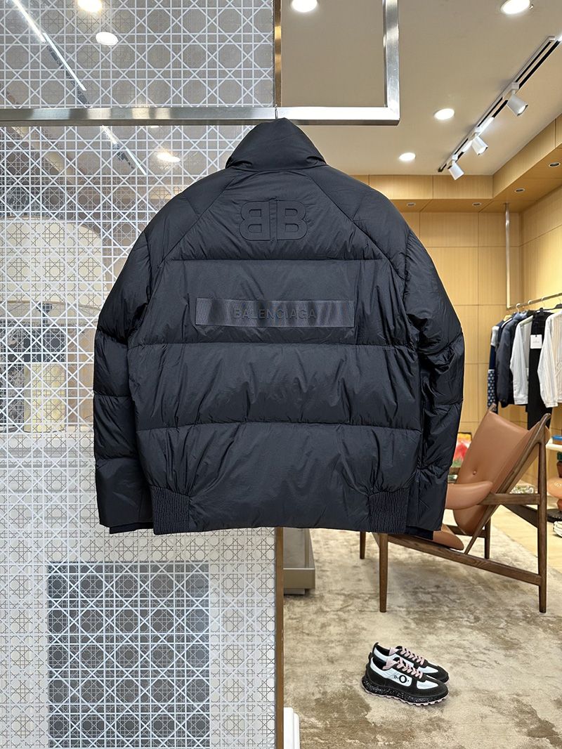 Balenciaga Down jacket 020