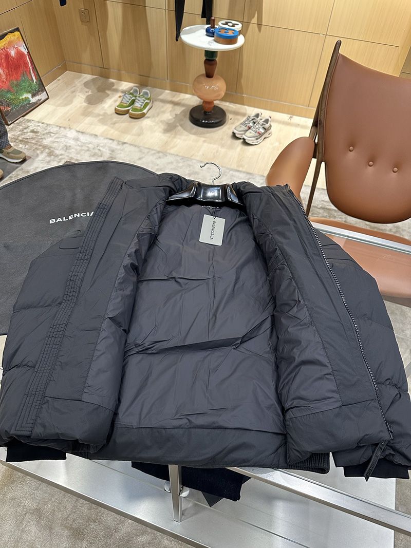 Balenciaga Down jacket 020