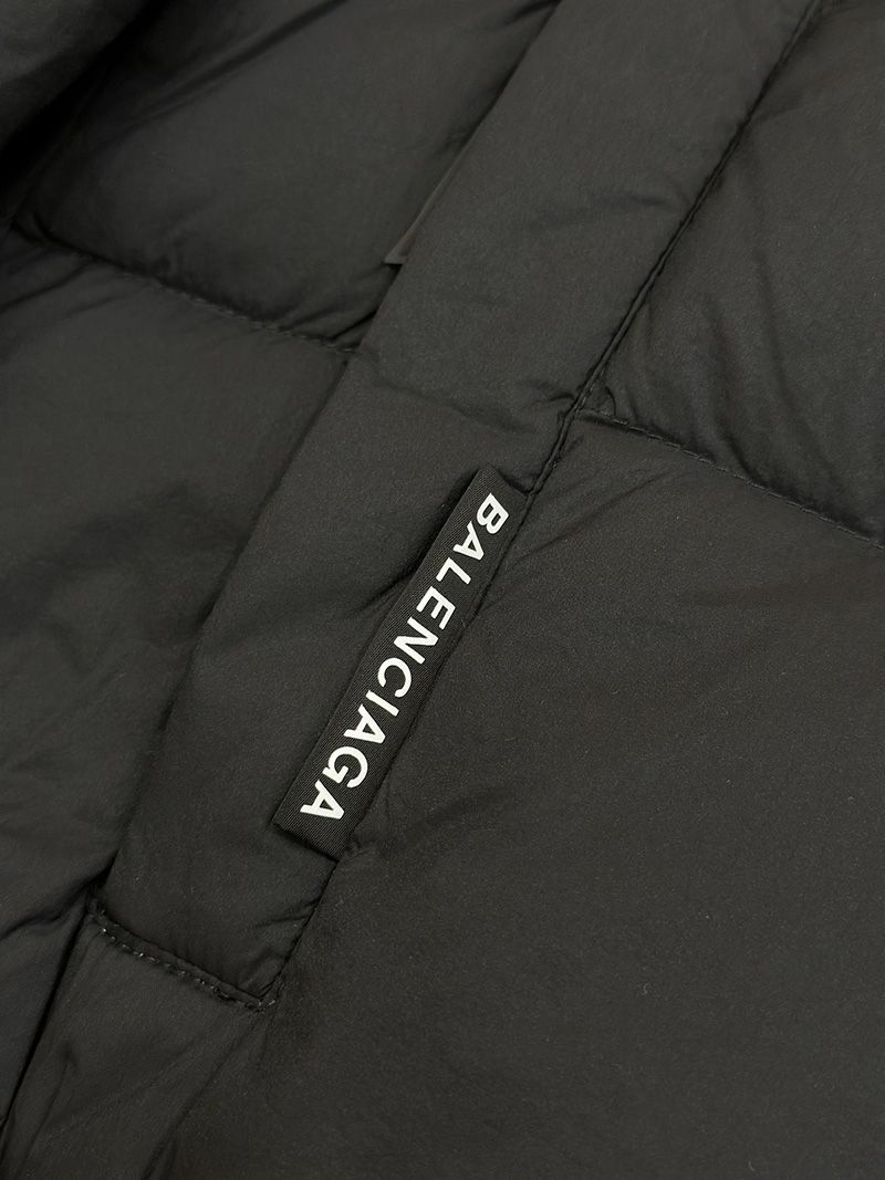 Balenciaga Down jacket 020