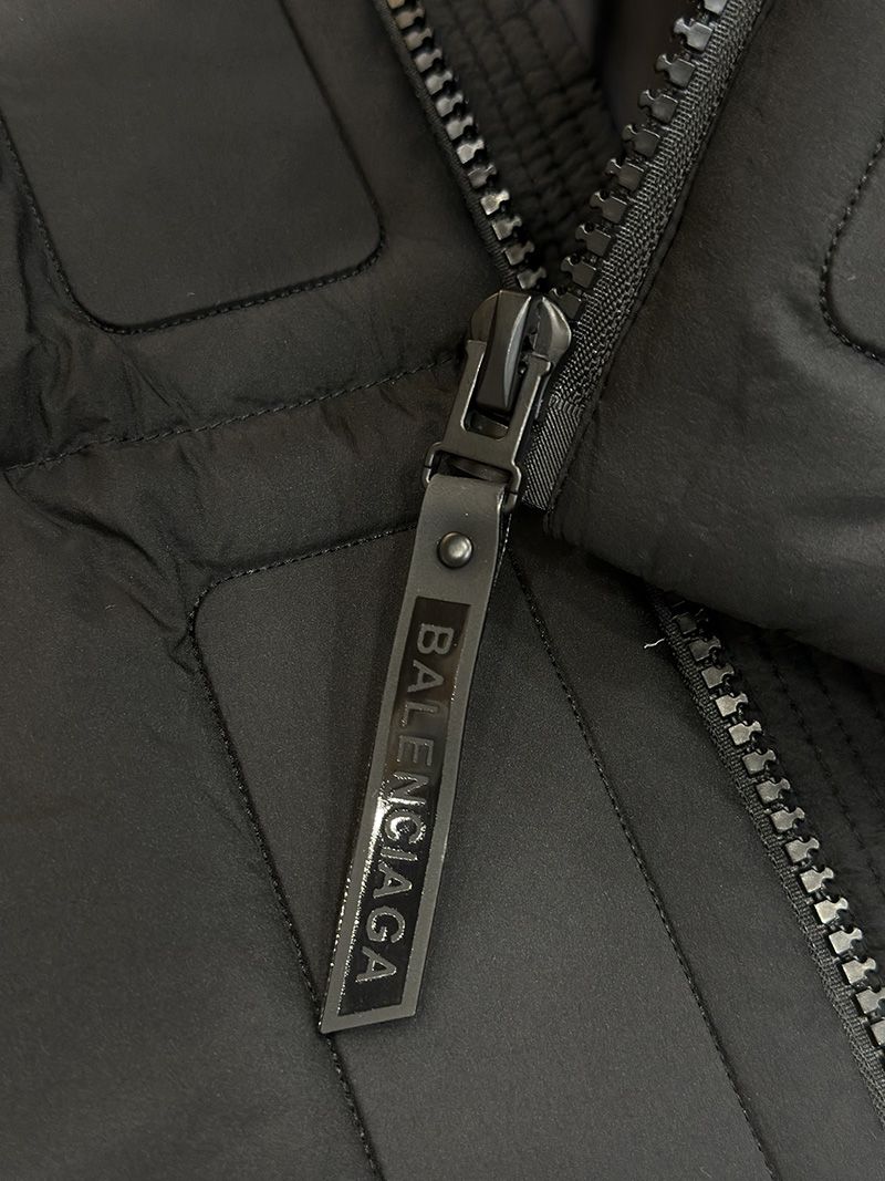 Balenciaga Down jacket 020