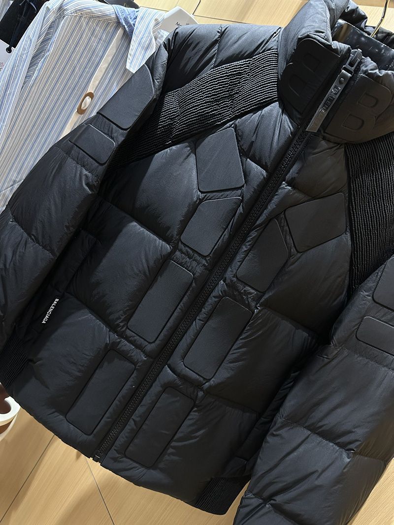 Balenciaga Down jacket 020