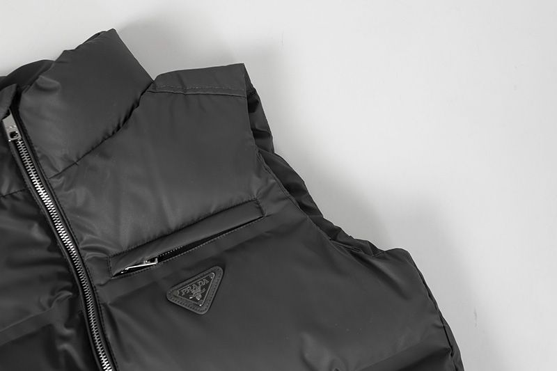 Prada Vest 016
